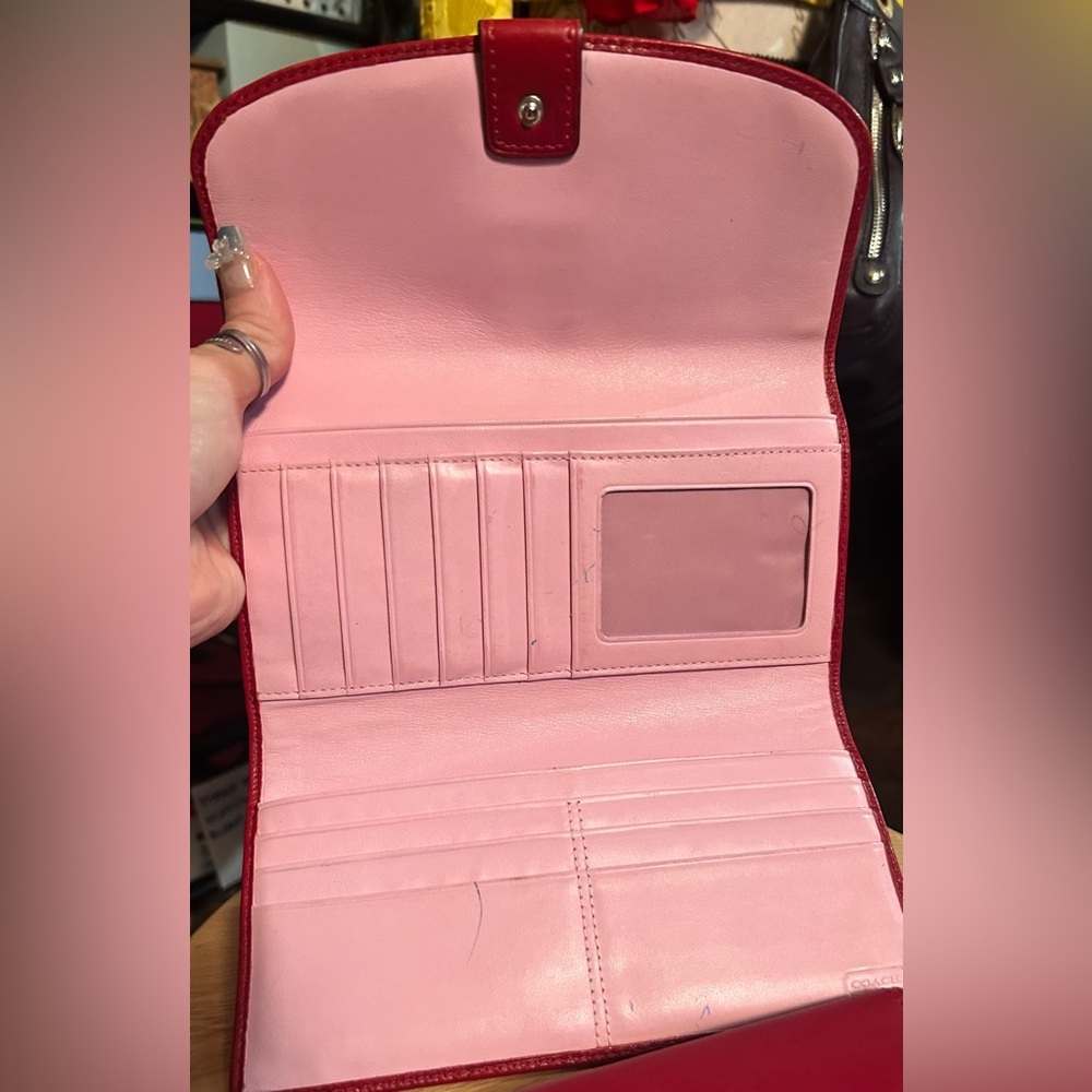 2008 SET Coach Gallery Tote Red Leather w Coach Classic Red Leather Soho Wallet - Picture 13 of 15